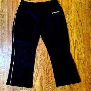 Black Athletic Capri